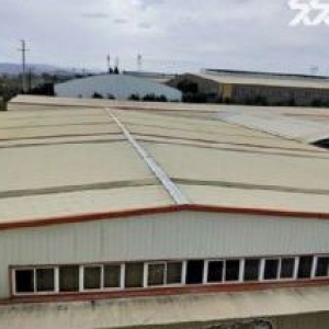 厂房属八成新独院配套设施齐全的标准厂房，整租、分租均可，价格